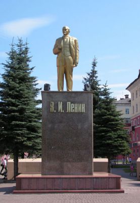 lenin-277x400.jpg